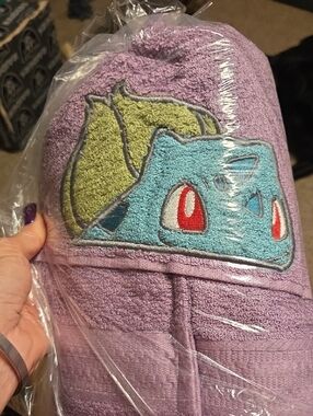 Kids Bulbasaur Hooded Towel - Purple